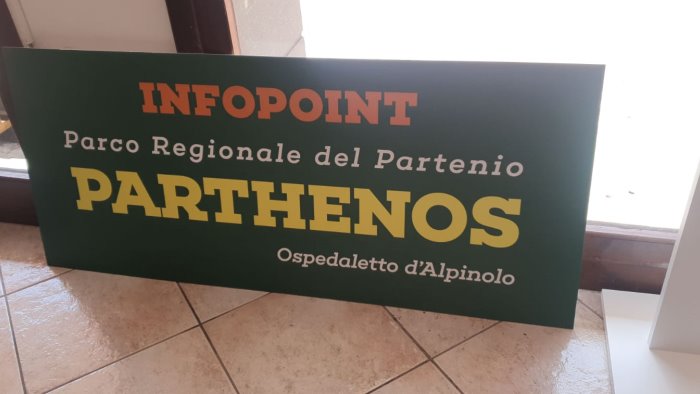 troppi contagi covid niente juta ok per l infopoint