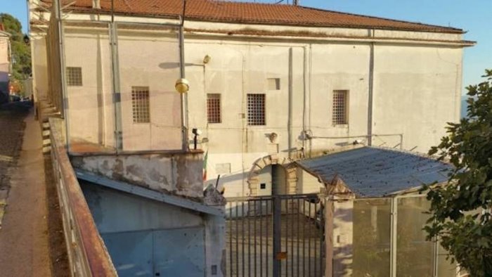 sala consilina m5s governo valuta riattivazione del carcere