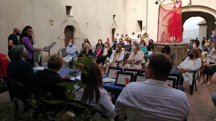 concorso letterario dante poeta eterno vince la colombo solimena