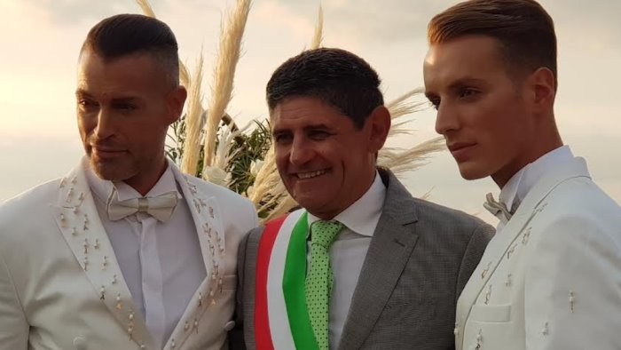 roberto e antonio sposi a cairano un si magico amatevi liberamente