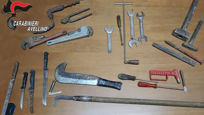 furti sorpresi a summonte con arnesi per lo scasso foglio di via