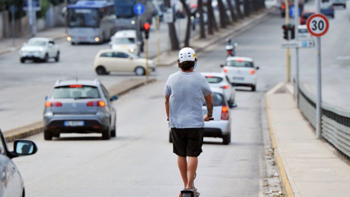 giovannini su monopattini interventi in sede conversione dl trasporti
