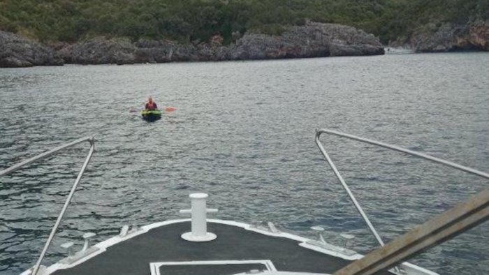 uomo disperso a camerota ritrovato a cala bianca dopo una notte di ricerche