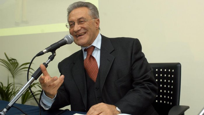 cava de tirreni a lutto addio all editore e scrittore tommaso avagliano