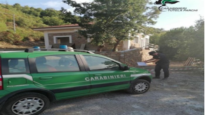 montecorice sequestrato un immobile nel parco nazionale del cilento