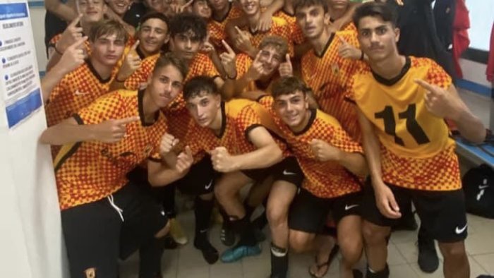 under 16 e 15 esordio in campionato con il frosinone