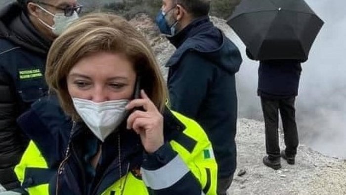 allerta meteo gialla in campania possibili temporali vento fulmini e grandine