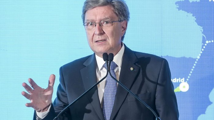 giovannini rischi assembramento maggiori in uscita dalla scuola