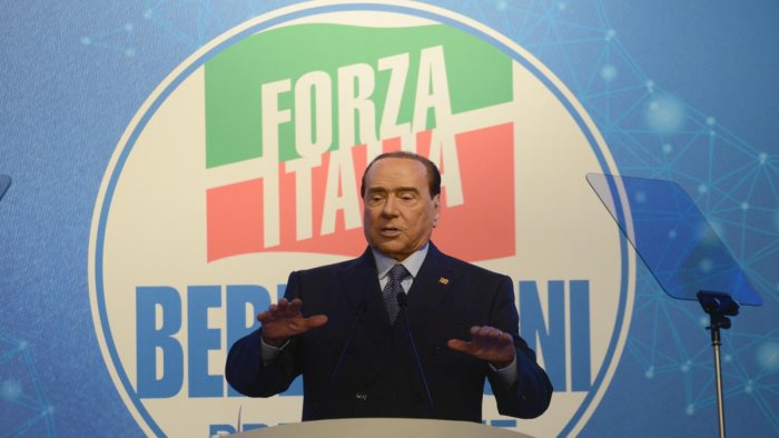 berlusconi la nostra flat tax e facile da pagare difficile da evadere