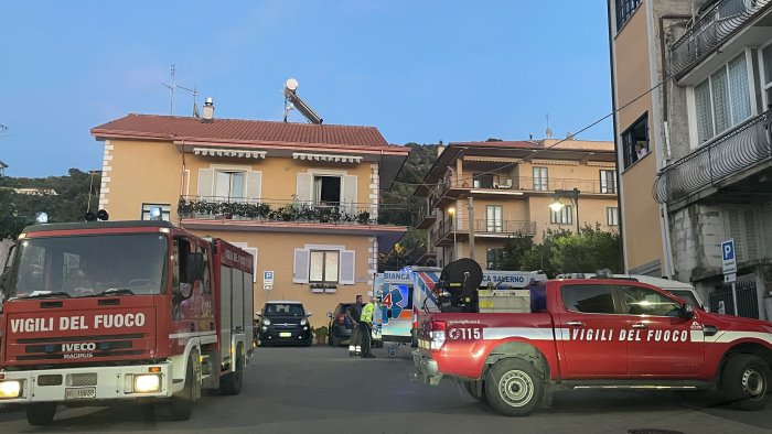 castellabate anziano cade in casa intervento dei vigili del fuoco