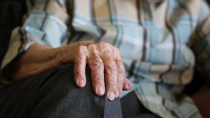servizi sociali avellino i pensionati della cisl denunciano e una vergogna