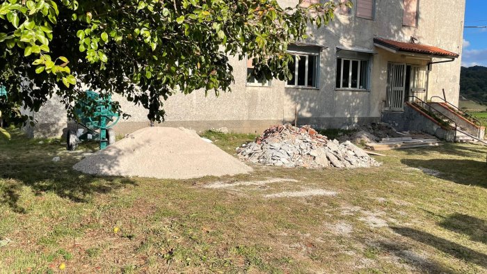 montesano partiti i lavori alla ex scuola di perillo un luogo da riaprire
