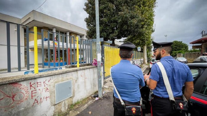 melito bidello incastrato dal sangue sui vestiti ecco perche ha ucciso il prof