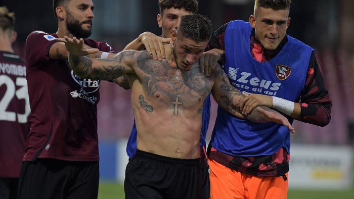 salernitana empoli 2 2 mazzocchi e dia illudono all arechi termina in parita