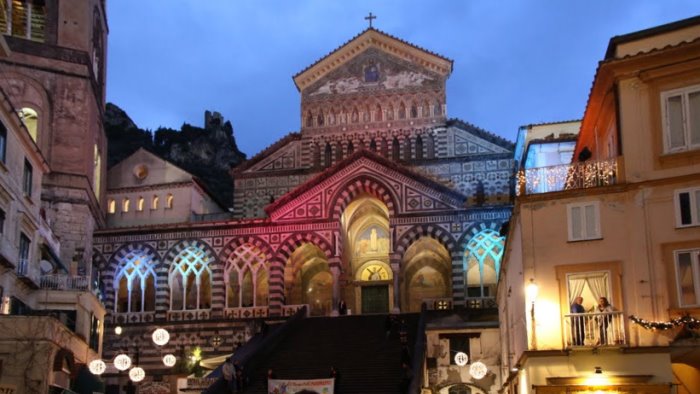 il comune di amalfi assume due vigili a tempo pieno e indeterminato