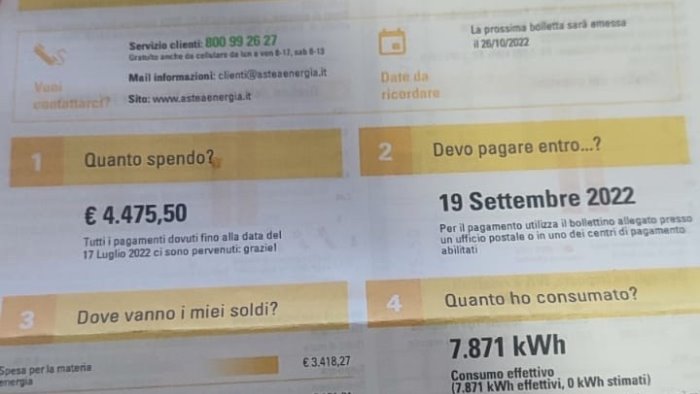 bolletta monstre al bar il titolare a breve nessuno potra piu pagare