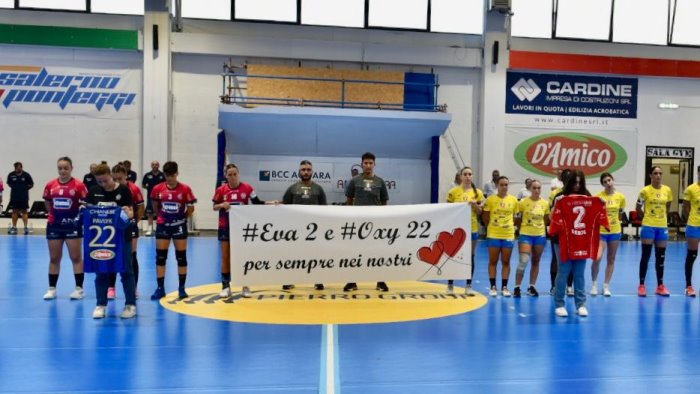 pallamano a1 la jomi salerno soffre ma vince all esordio contro teramo