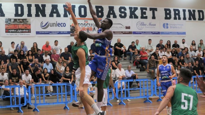 scandone esordio vittorioso espugnato il parquet di brindisi