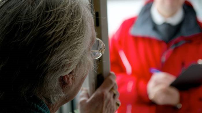 nonna 83enne fa arrestare solito truffatore del pacco da pagare