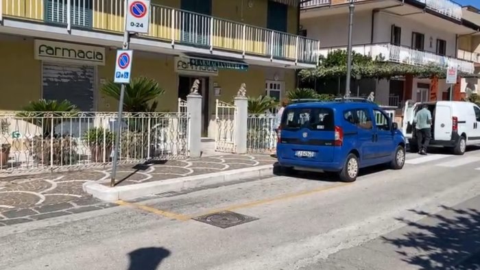 bomba carta contro una farmacia a montoro indagano i carabinieri