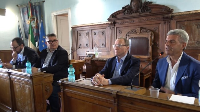 rifiuti 28 milioni per il biodigestore a casalduni