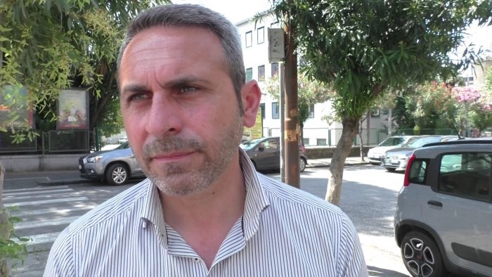 salerno mozione di sfiducia dall opposizione per l assessore natella