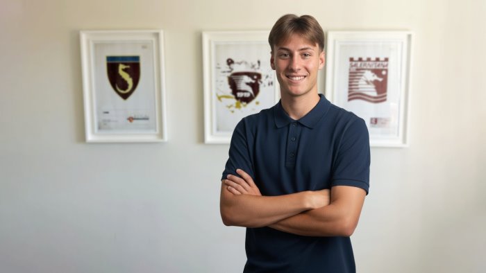 ufficiale salernitana arriva la quinta punta ferraris e granata
