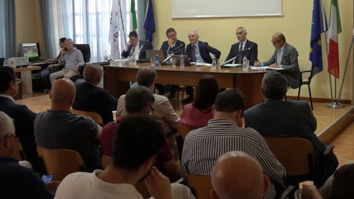 alto calore verso l assemblea nuovo amministratore spunta il nome di lariccia