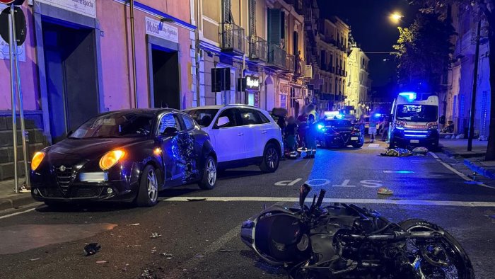 strade di sangue strage di giovani muore 22enne in sella ad una moto