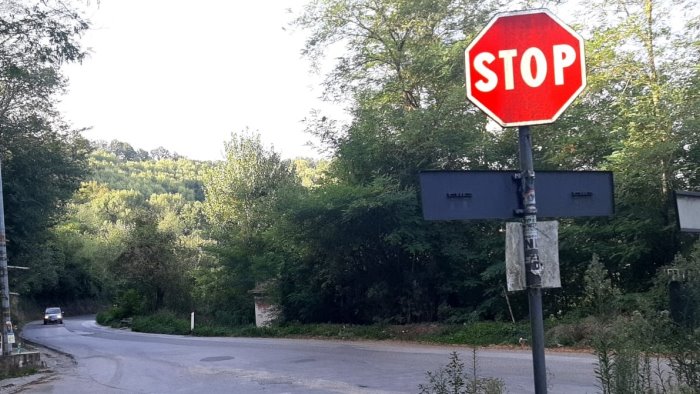ancora un incidente nel tratto ariano montecalvo 414 strada di nessuno