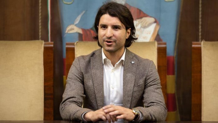 salerno dante santoro vara i primi due punti del programma regionale