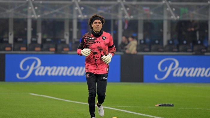 ex salernitana dopo la fuga dal burgos ora cipro ochoa trova squadra