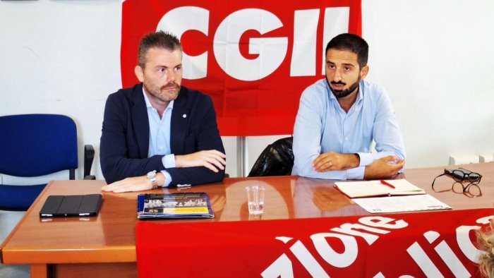 fp cgil salerno la giustizia rischia il collasso nuovo presidio di protesta