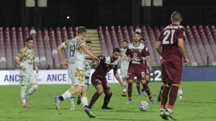 salernitana ecco il nuovo calendario derby con la cavese di domenica