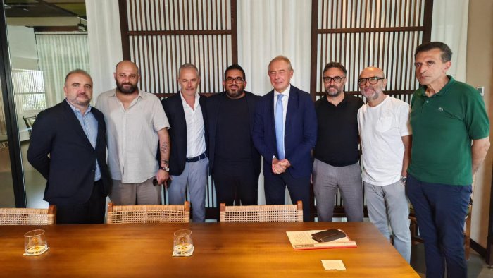 vertenza cooper standard la rsu dell azienda incontra il ministro urso