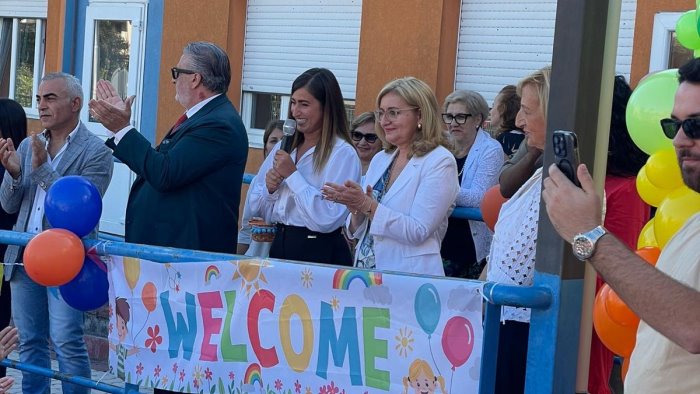 striano dalla regione ok al finanziamento per l istituto d avino