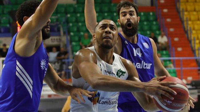 memorial pentassuglia brindisi avellino 91 89 il tabellino