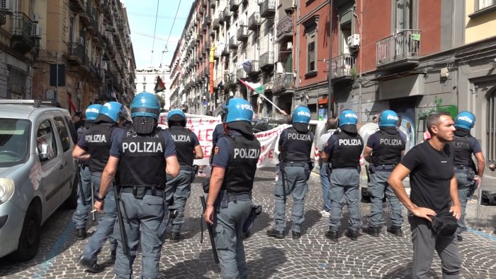 ex premier israeliano olmert a napoli massima sicurezza e polemiche