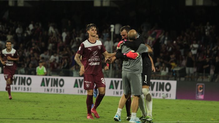 rileggi il live salernitana sorrento 2 1 rimonta super dei granata