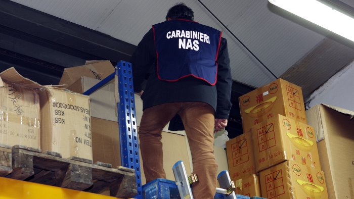 intossicazione alimentare a licola 10 persone ricoverate