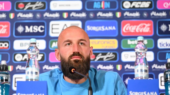 meret a parte milinkovic savic si scalda per il city