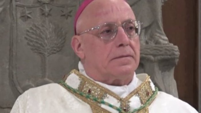 ariano la tragedia di mario il vescovo impariamo ad ascoltare dolore e silenzi