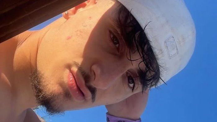 scooter travolto da un auto giuseppe muore a 19 anni