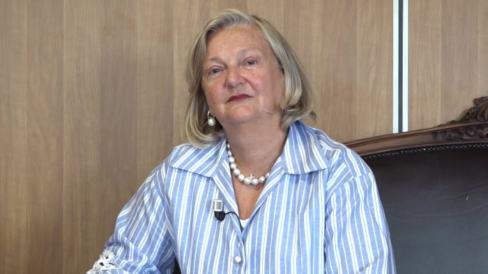 avellino sara natale a costo zero le 5 linee guida del commissario perrotta