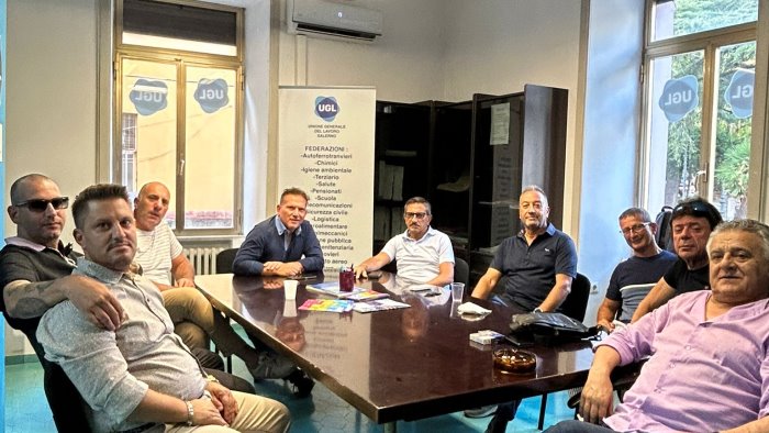 trasporto pubblico con l apertura delle scuole tornano le solite criticita