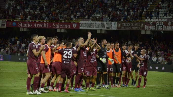 salernitana niente euforia il poker di vittorie pero sa di liberazione