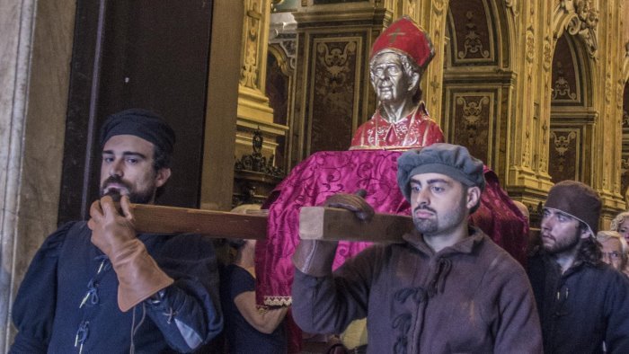 tesoro di san gennaro al via il restauro di trenta opere