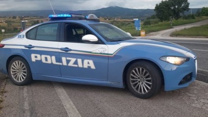 atti osceni in auto ad ariano video al vaglio degli inquirenti
