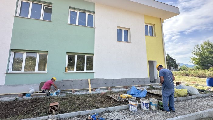 castellabate riprendono i lavori per il polo scolastico santa maria