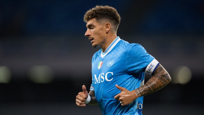 clamoroso all etihad di lorenzo espulso napoli in dieci